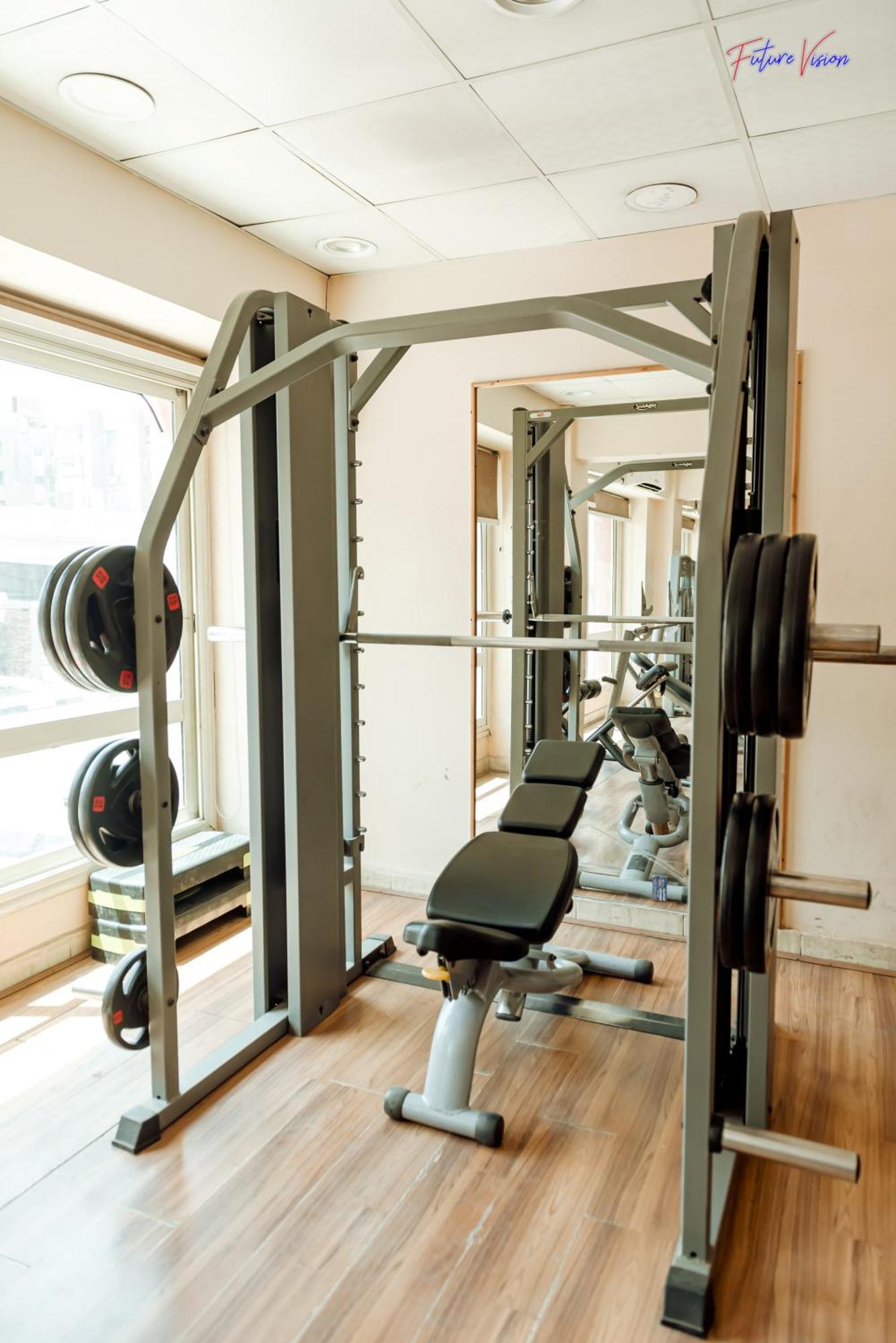 Rehana Plaza Hotel Кайро Екстериор снимка A Smith machine