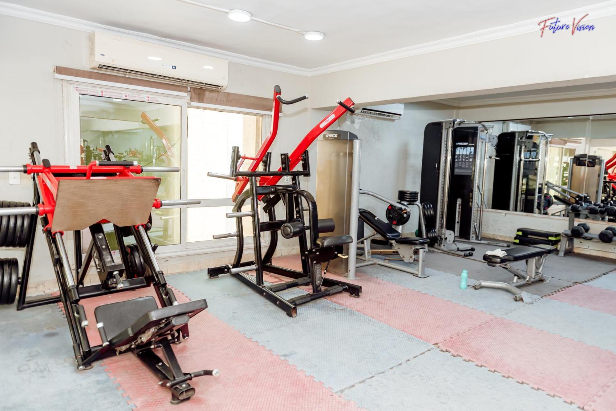 Rehana Plaza Hotel Кайро Екстериор снимка The gym at the Taj Bengal