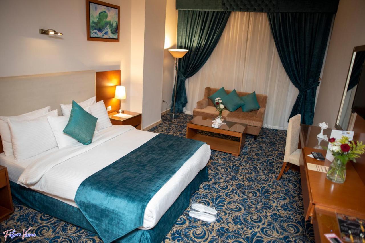 Rehana Plaza Hotel Кайро Екстериор снимка A room at the hotel